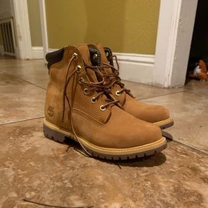 Original Timberland Boots Women US size 6